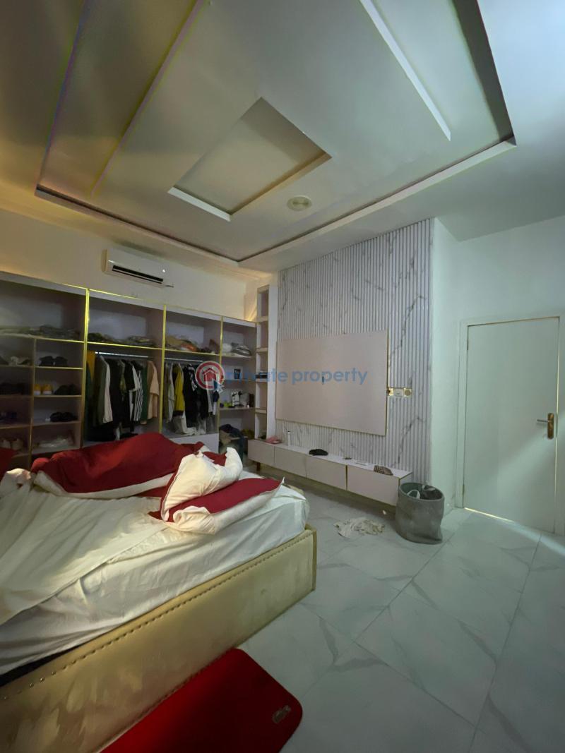 3 bedroom Terraced Duplex For Sale Ikota Lekki Lagos - 3