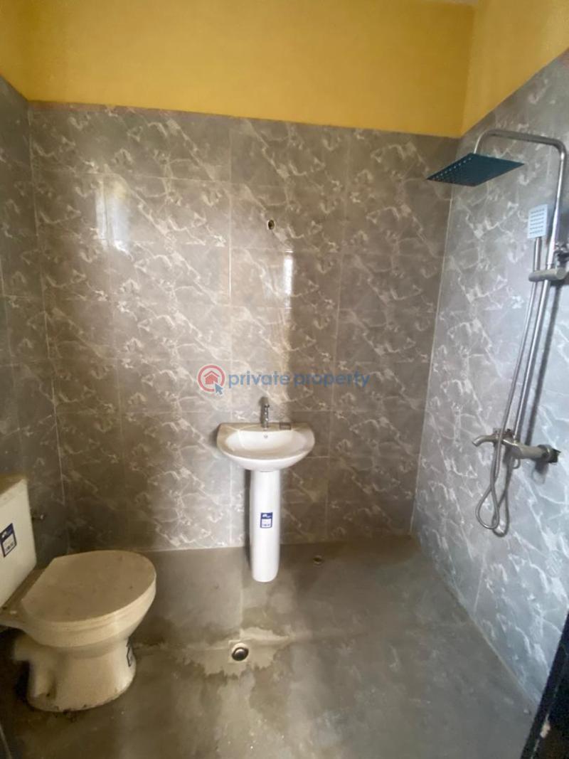 House For Sale Inside Raymond Estate, Davies Street Off Demurin Street Ketu Lagos State Ketu Kosofe/Ikosi Lagos - 4