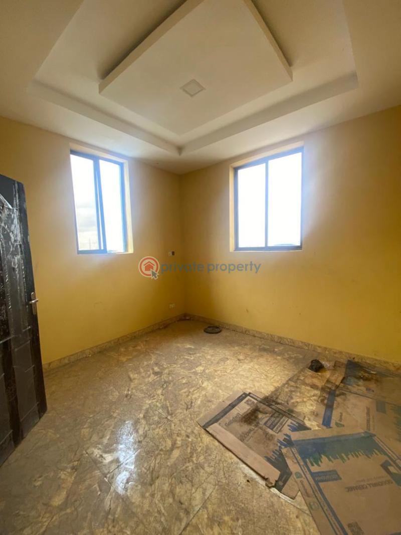 House For Sale Inside Raymond Estate, Davies Street Off Demurin Street Ketu Lagos State Ketu Kosofe/Ikosi Lagos - 3