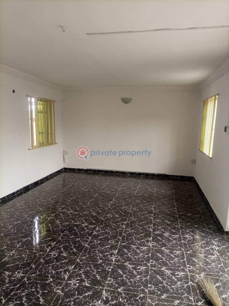 For rent 3 bedroom Flat & Apartment Ajao Estate Isolo. Lagos Mainland