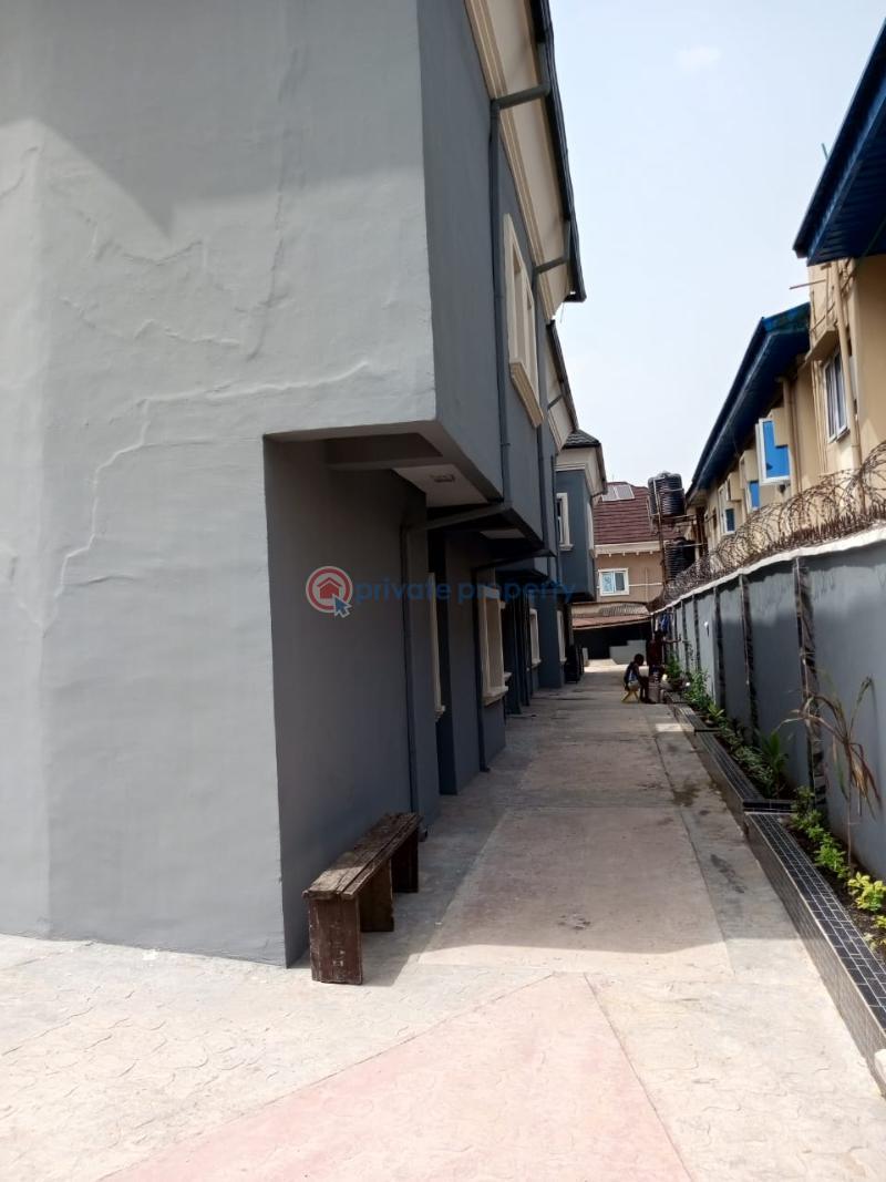 3 bedroom Flat & Apartment For Rent Ajao Estate Isolo Lagos Mainland Ajao Estate Isolo Lagos - 9