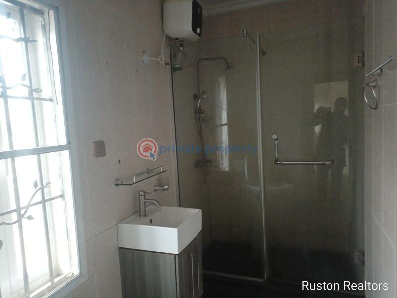 4 bedroom Semi detached Duplex For Sale Carlton Gate Estate Ibadan Oyo - 7