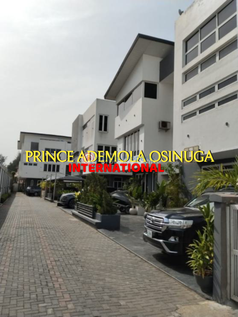 4 bedroom House For Rent Banana Island Road, Ikoyi Lagos - 3