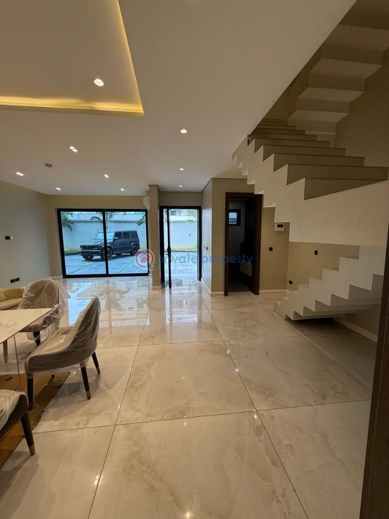 4 bedroom Terraced Duplex For Sale Old Ikoyi Lagos - 17