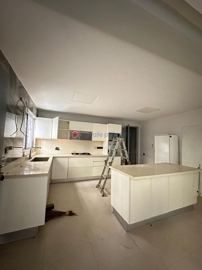 4 bedroom Terraced Duplex For Rent Lekki Lagos Lekki Phase 1 Lagos - 2