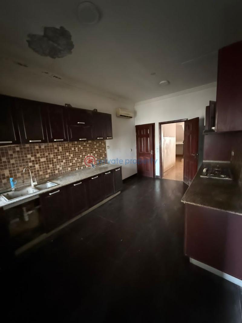 4 bedroom House For Sale Oba Amusa Street Idado Lekki Lagos - 3