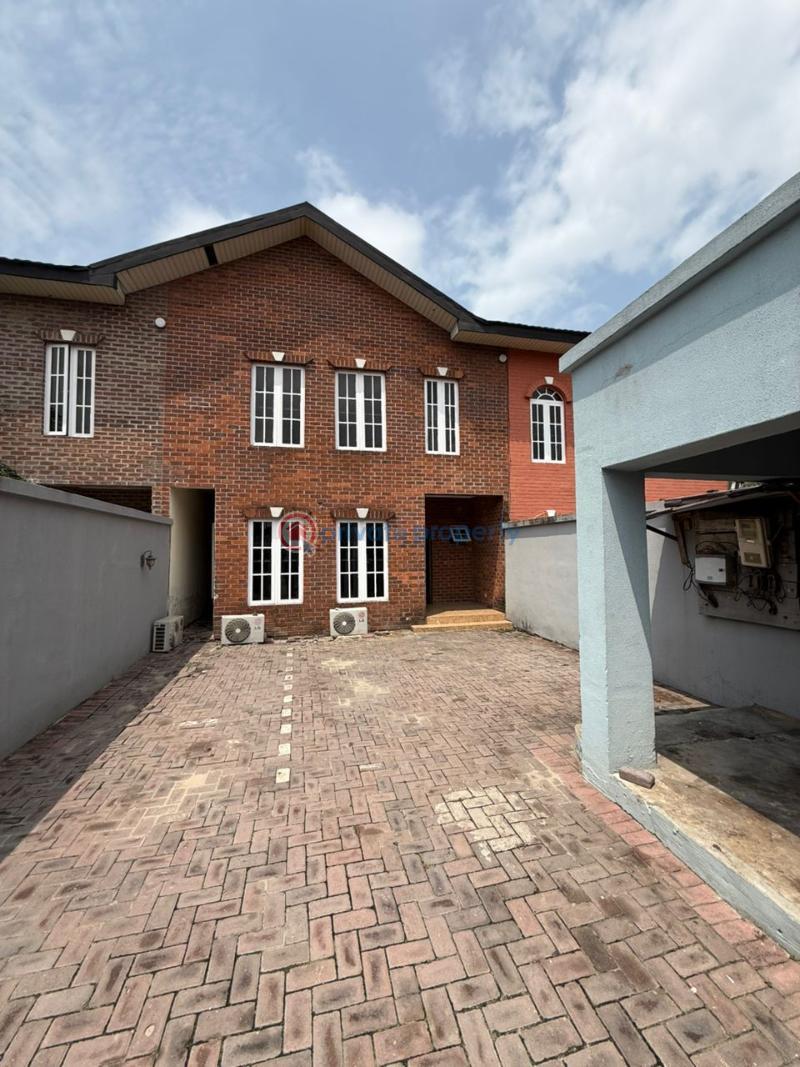 4 bedroom House For Sale Oba Amusa Street Idado Lekki Lagos - 0