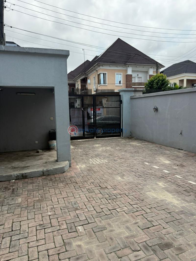 4 bedroom House For Sale Oba Amusa Street Idado Lekki Lagos - 10