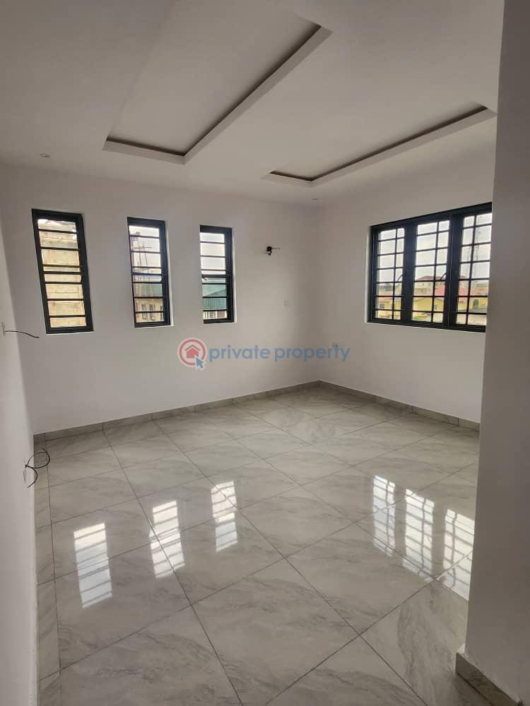 4 bedroom Flat & Apartment For Rent Off Bourdillon Old Ikoyi Lagos - 2