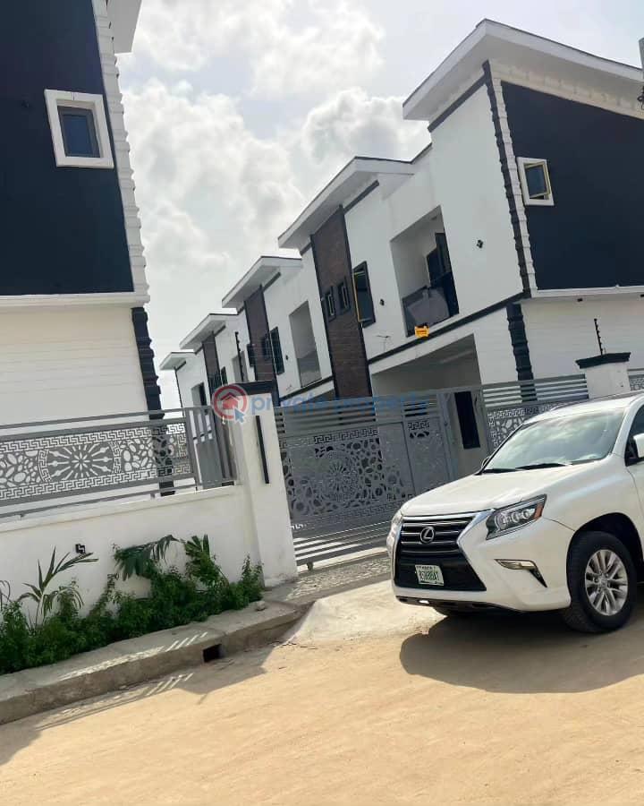4 bedroom Terraced Duplex For Sale Lagos Business School, Lekki Phase 2 Lagos