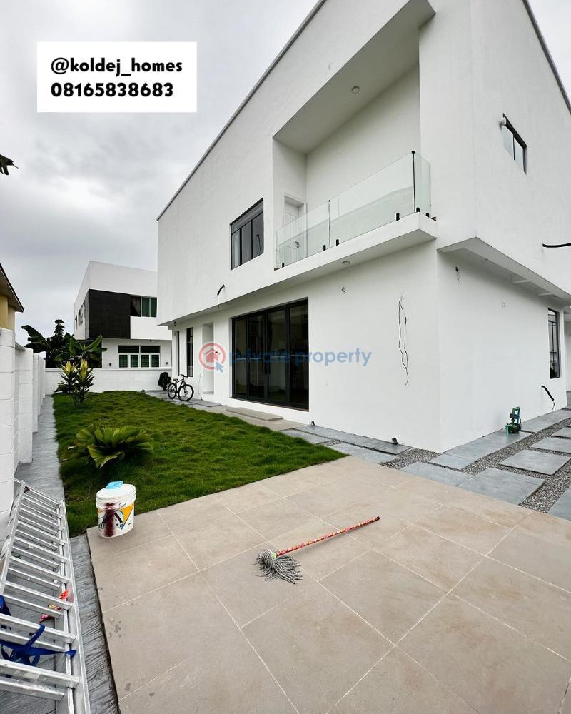 5 bedroom Detached Duplex For Sale Exotic Property With A Pool And Bq With Spacious Rooms In An Exclusive And Affluent Secured Estate Ajah Lagos - 8