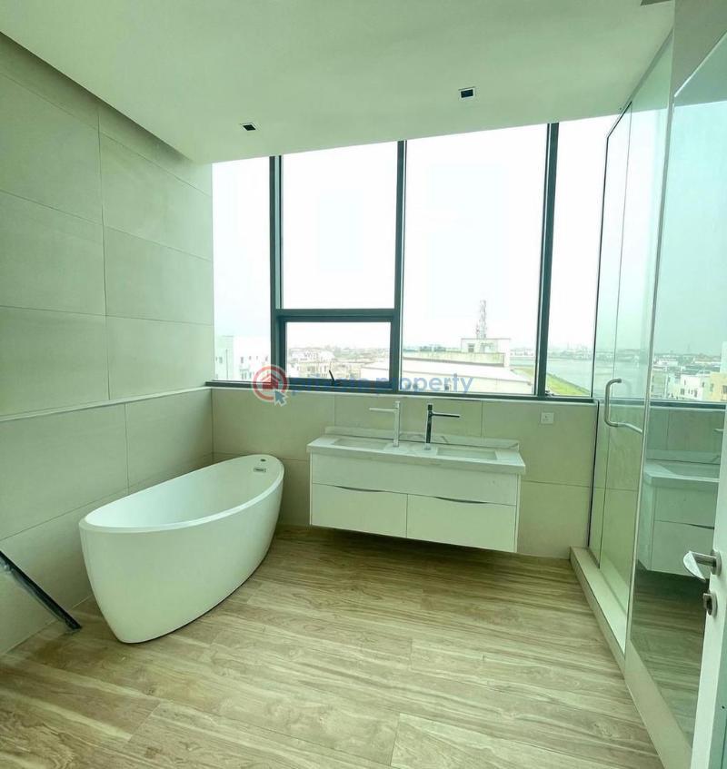 5 bedroom House For Sale Isolo Lagos - 2