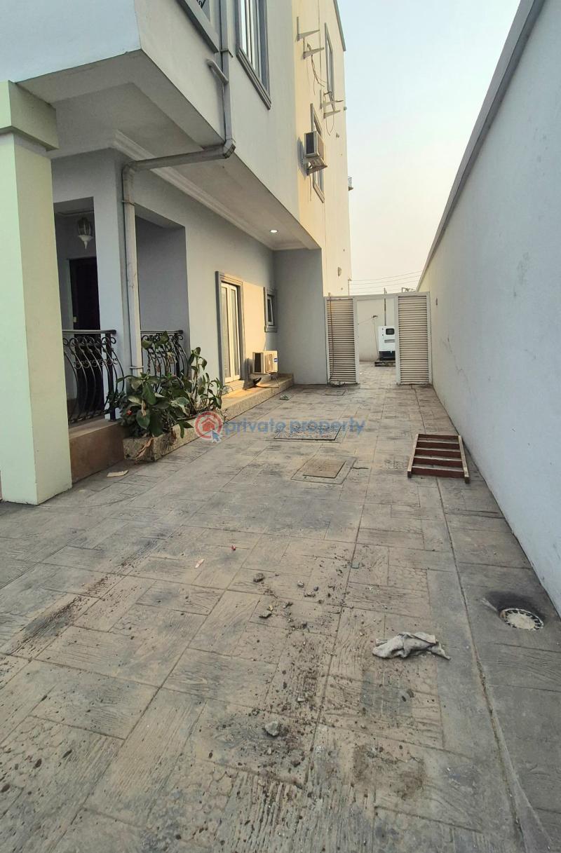 5 bedroom Detached Duplex For Rent Ajao Est, Anthony Village Maryland Lagos - 24