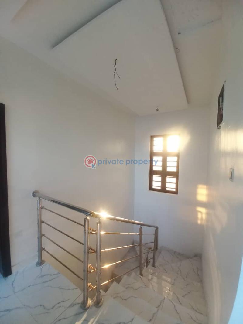 5 bedroom Flat & Apartment For Sale Magodo Gra Phase2 Kosofe/Ikosi Lagos - 7
