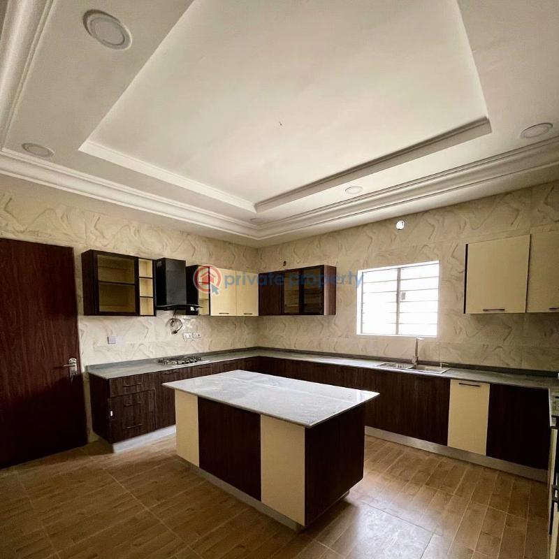 5 bedroom Detached Duplex For Sale Abuja Phase 1  - 3