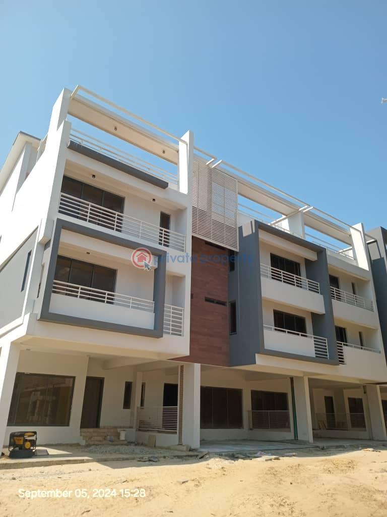 5 bedroom Terraced Duplex For Sale Victoria Island Lagos - 5