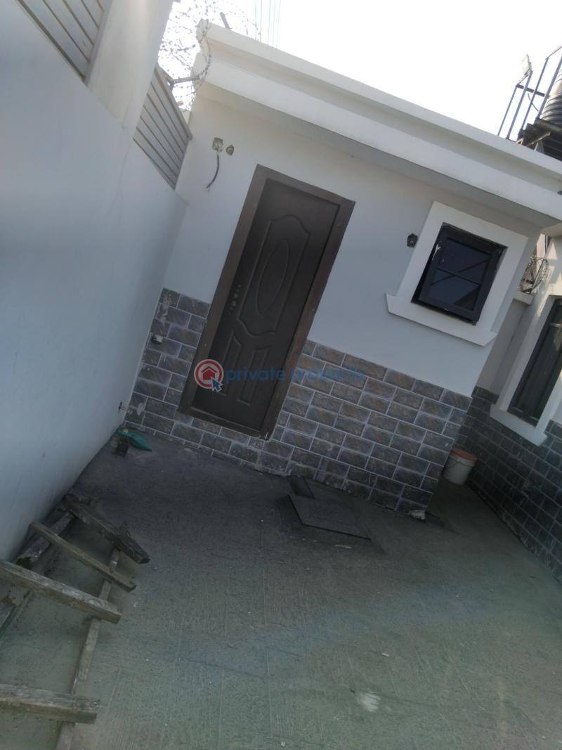 3 bedroom Detached Bungalow For Sale Abraham Adesanya Ajah Lagos - 7