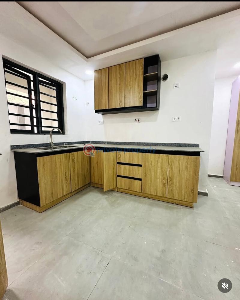 3 bedroom Block Of Flats For Sale Onigbongbo Estate Maryland Mende Maryland Lagos - 4