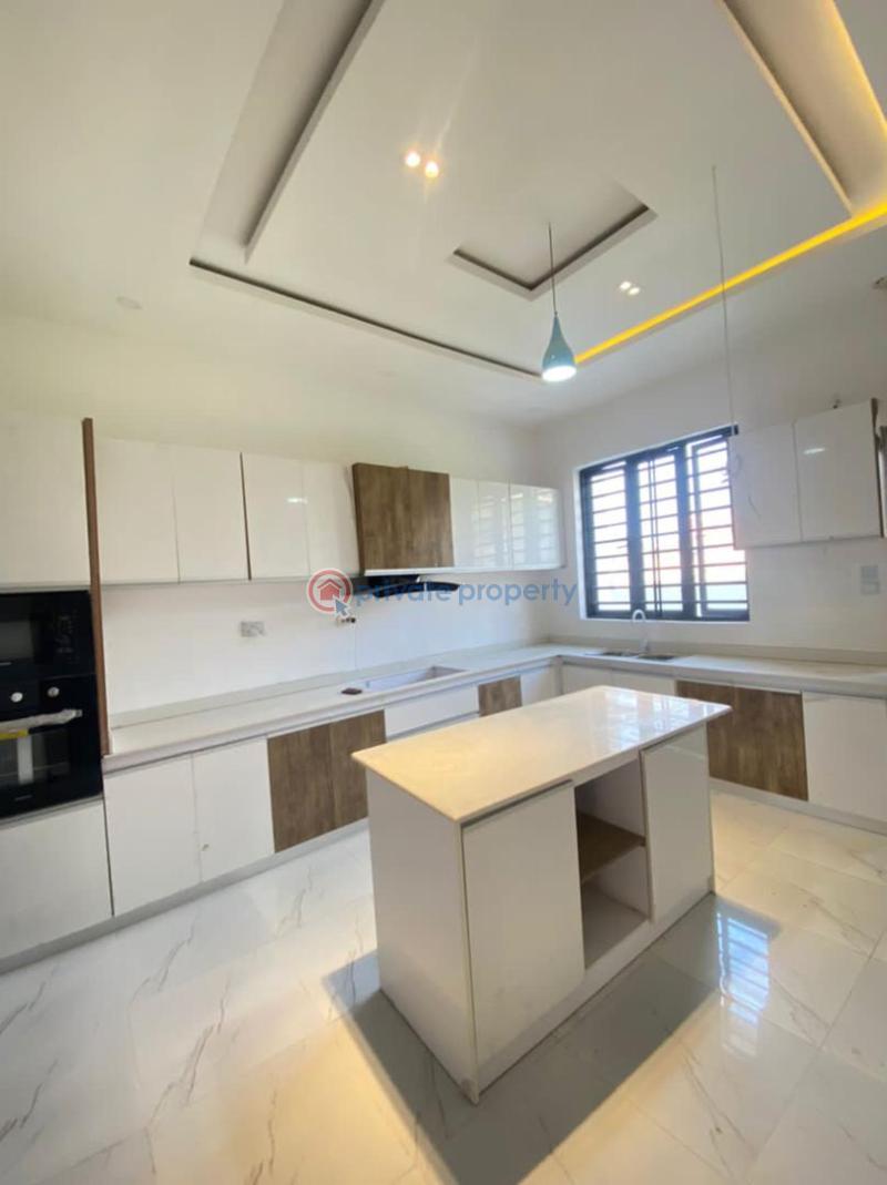 5 bedroom House For Sale Ologolo Lekki Lagos - 3