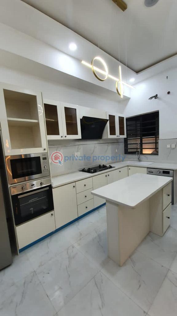 7 bedroom House For Sale Lekki Lagos - 4