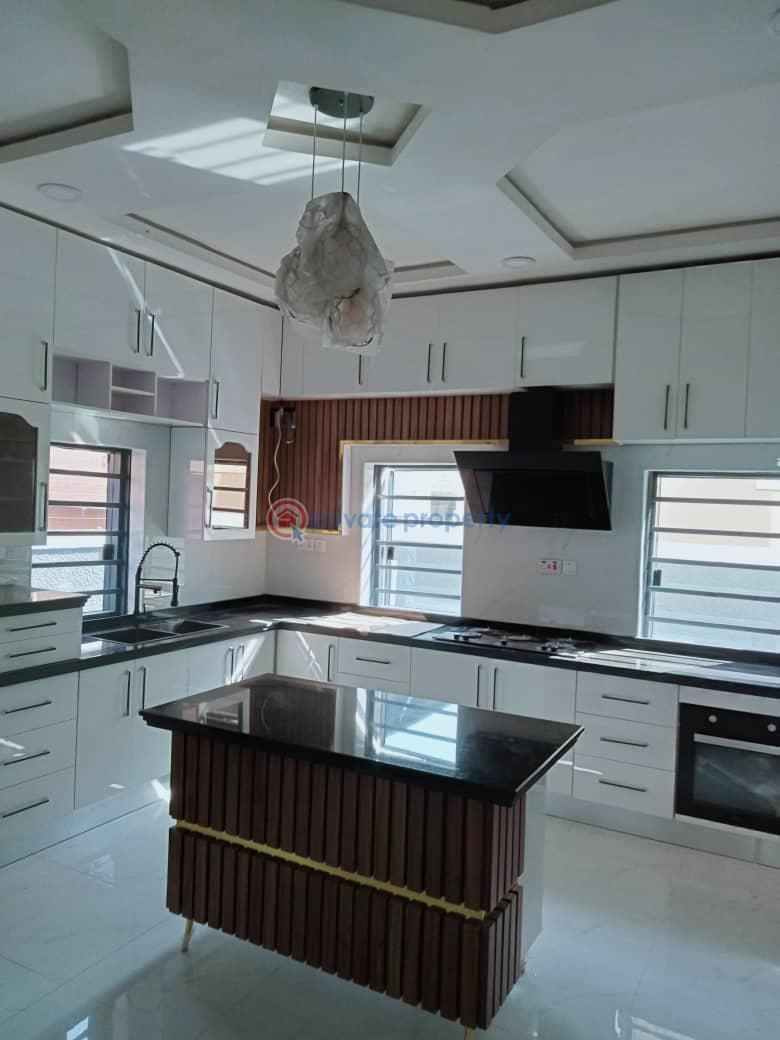 5 bedroom Detached Duplex For Sale Omole Phase 2 Ojodu Lagos - 10