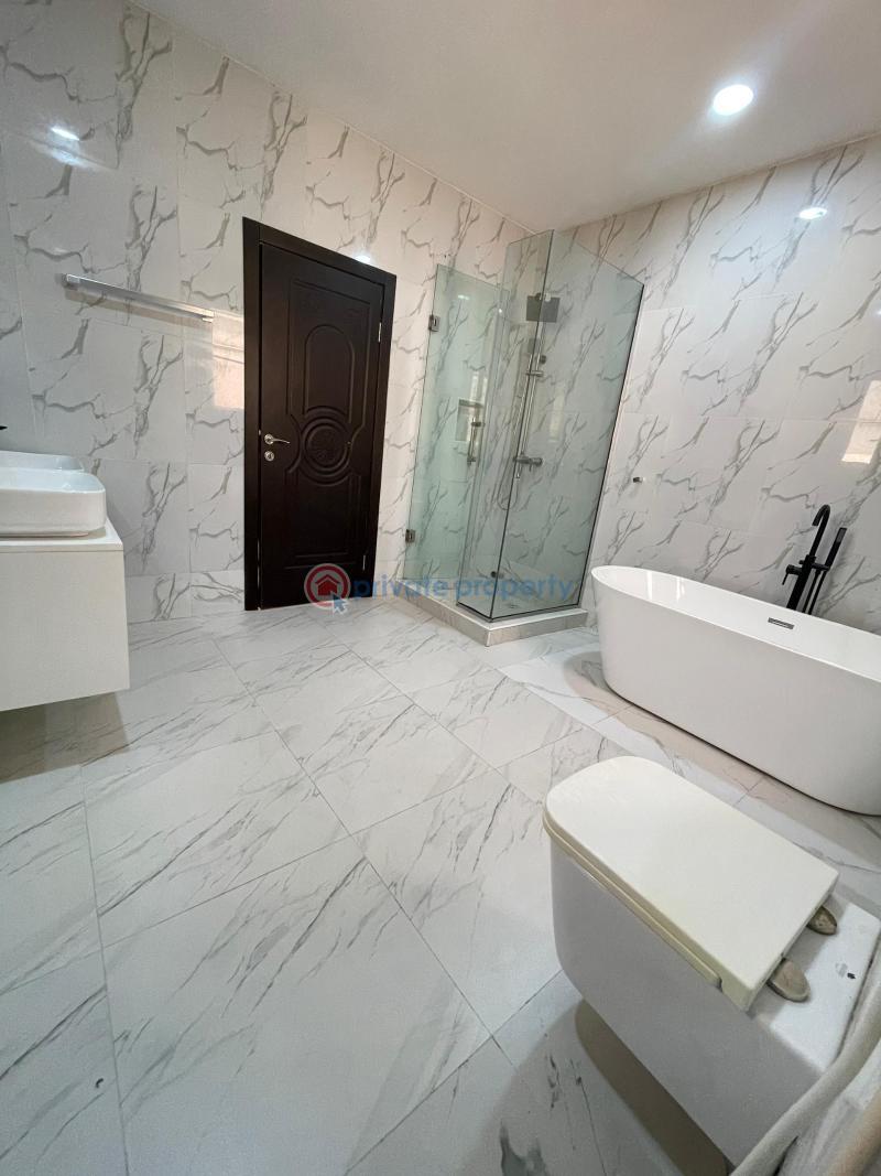 5 bedroom Detached Duplex For Sale Chevron Drive Lekki Lagos - 3
