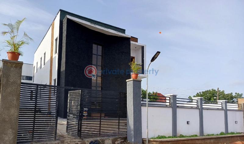 5 bedroom Detached Duplex For Sale Gra (phase I) Alalubosa Ibadan Oyo - 0