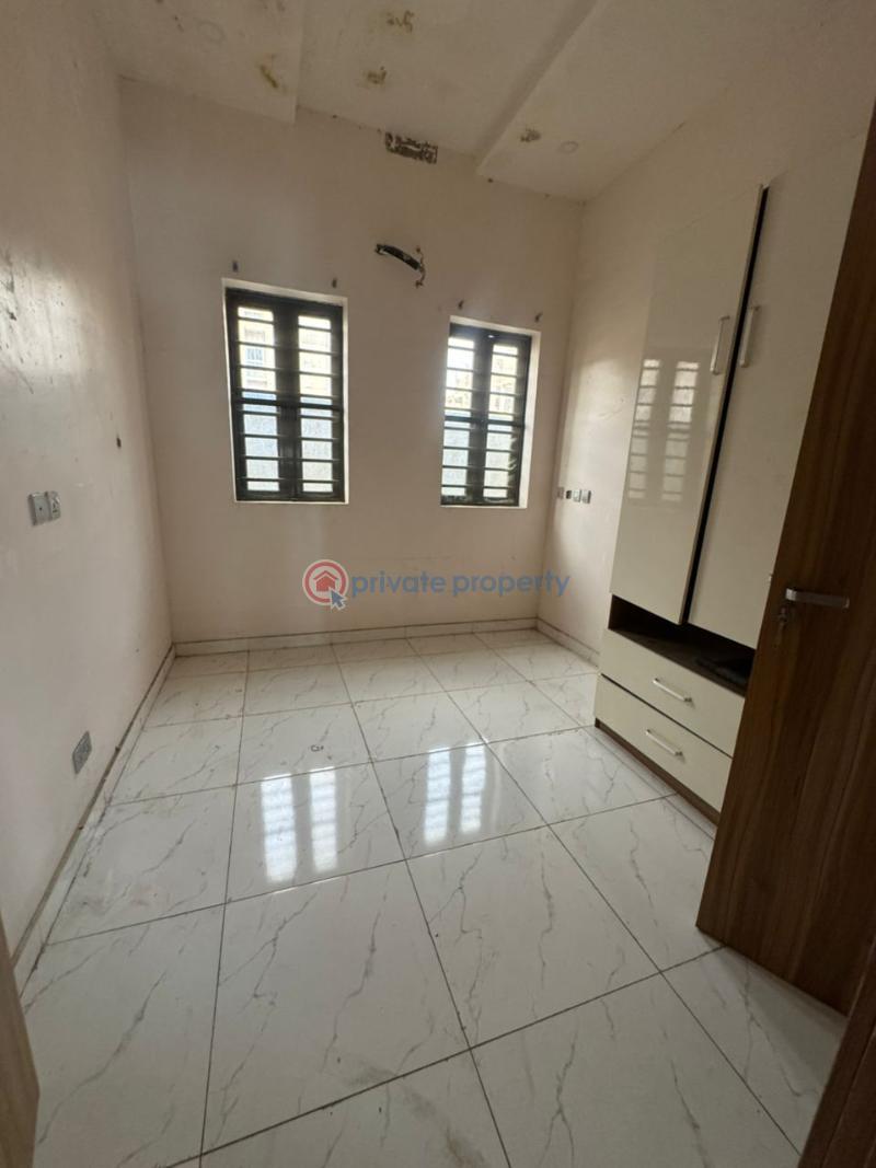 1 bedroom Shared Apartment For Rent Ikota Villa Lekki Phase 2 Lagos - 4