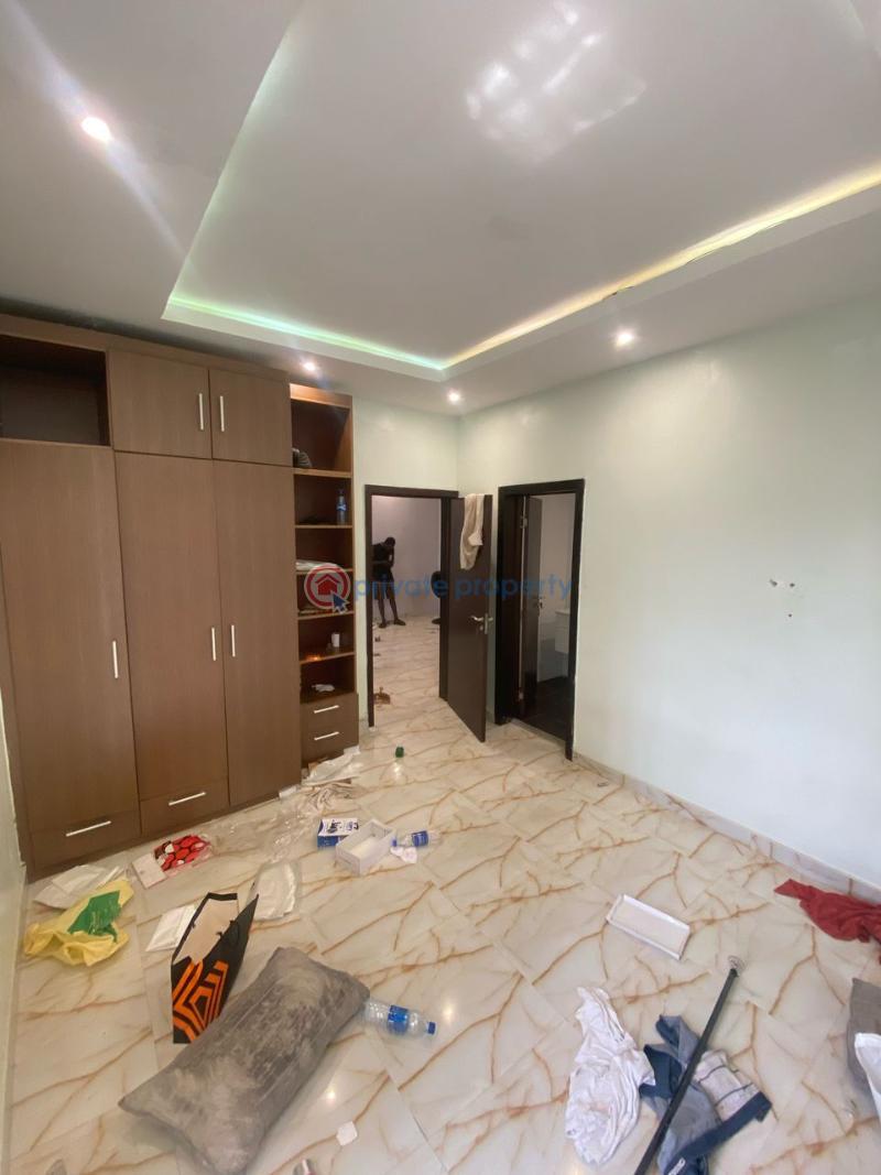 1 bedroom Mini Flat For Rent Alpha Beach Road Along Lekki Expressway Lagos - 6