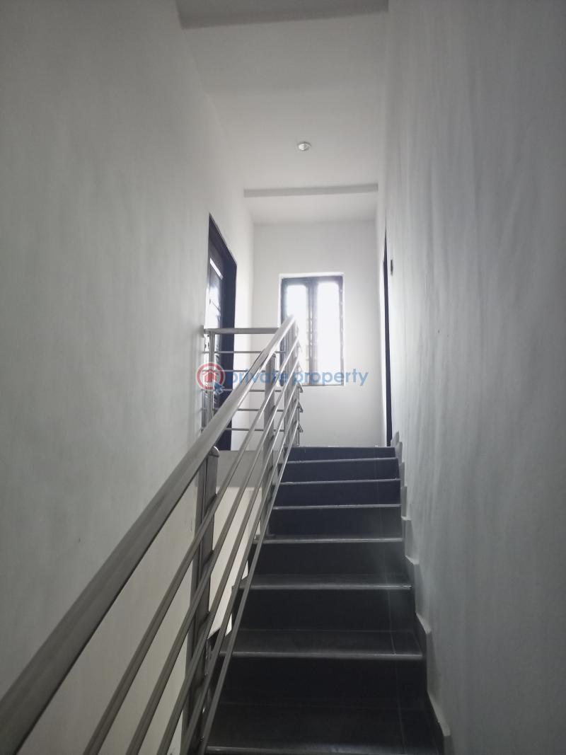 2 bedroom Flat & Apartment For Rent Divine Avenue Bucknor Estate Isolo Lagos - 21