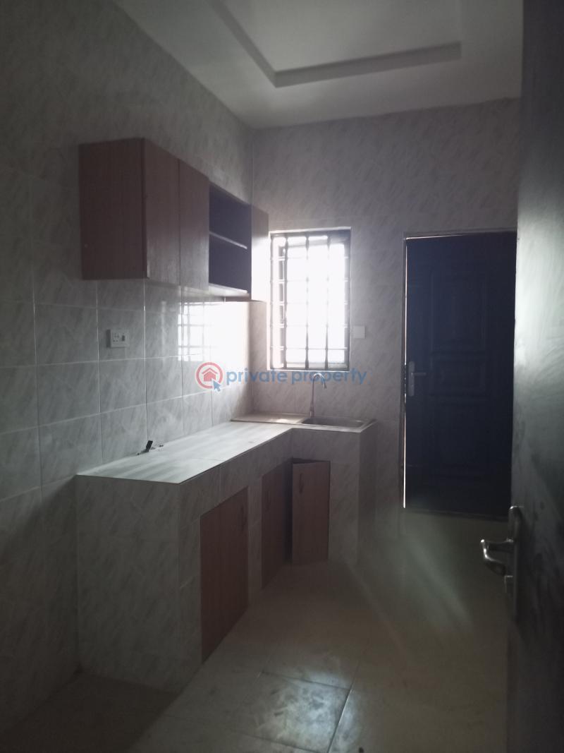 2 bedroom Flat & Apartment For Rent Divine Avenue Bucknor Estate Isolo Lagos - 11