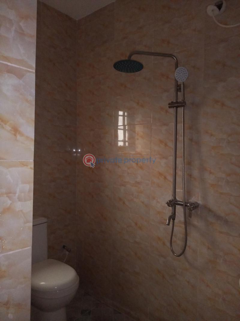 2 bedroom Block Of Flats For Rent Duduyemi Bucknor Estate. Jakande Axis. Bucknor Estate Isolo Lagos - 8