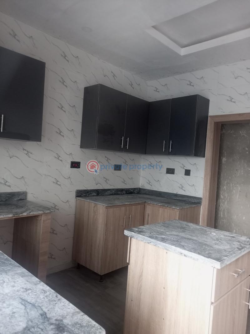 2 bedroom Flat & Apartment For Rent Off Aiyelegun Road Isolo Lagos - 8