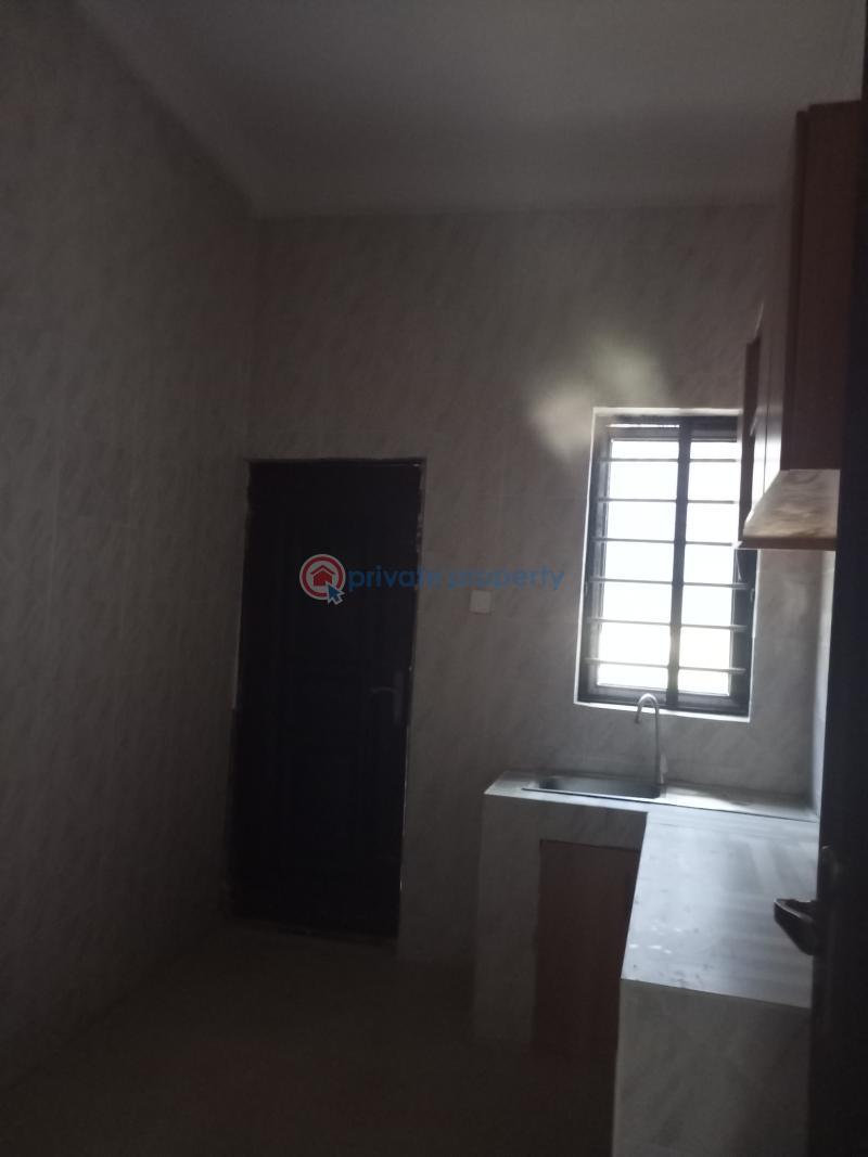 2 bedroom Flat & Apartment For Rent Divine Avenue Bucknor Estate Isolo Lagos - 10