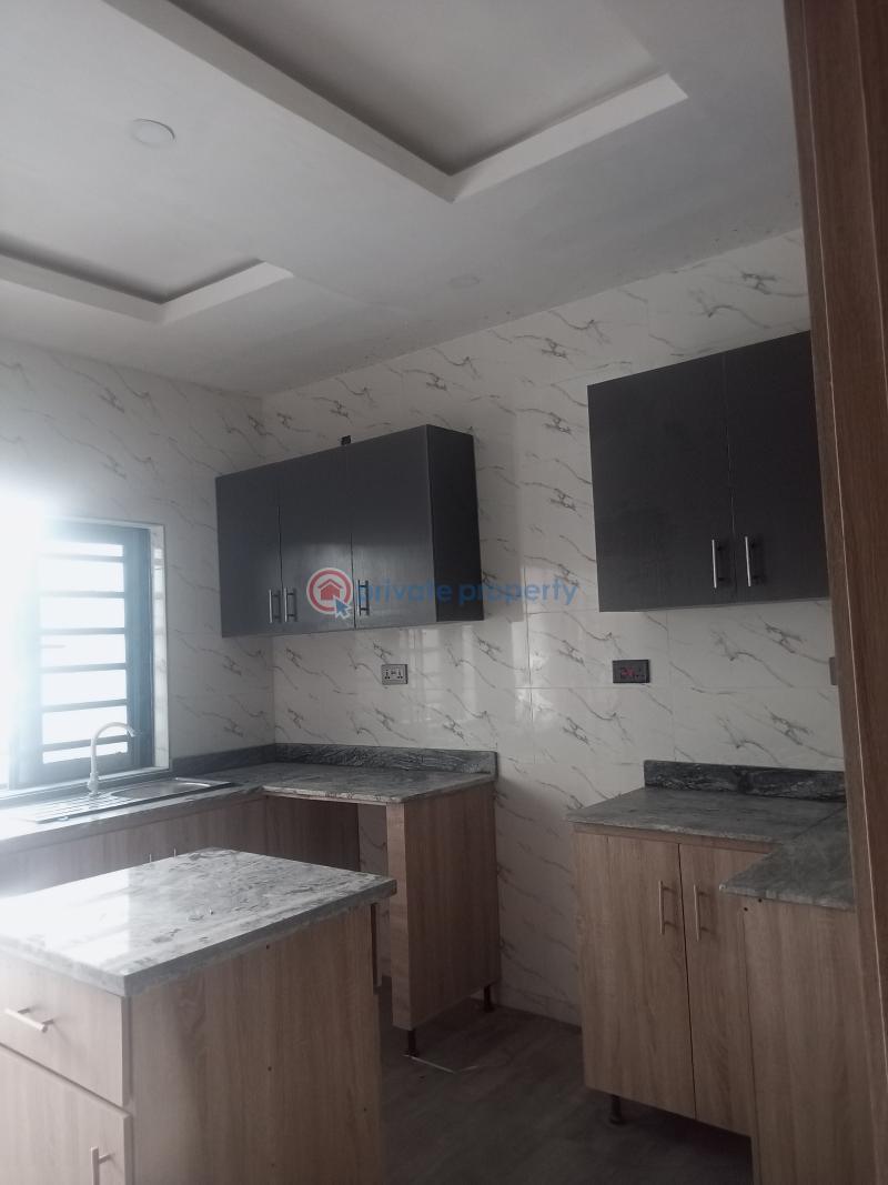 2 bedroom Flat & Apartment For Rent Off Aiyelegun Road Isolo Lagos - 9