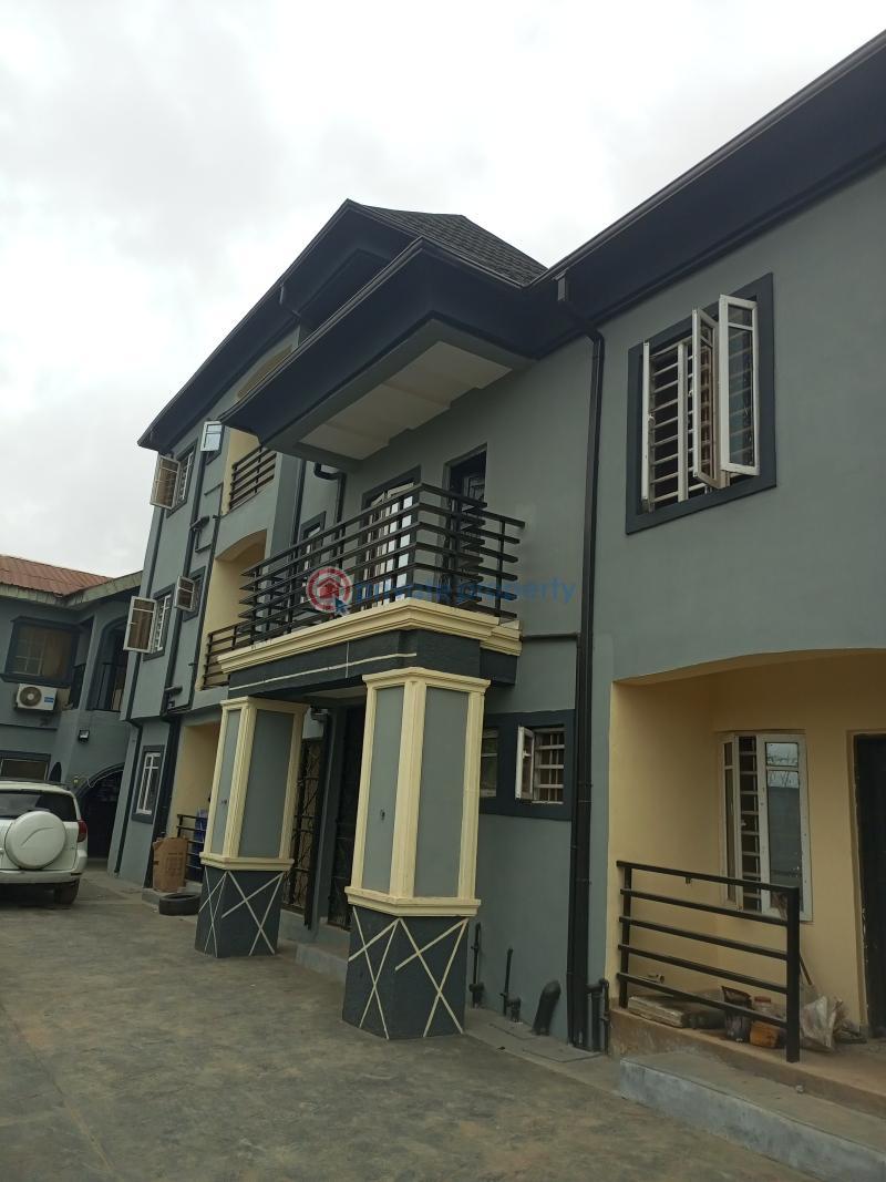 2 bedroom Flat & Apartment For Rent Bucknor Estate Isolo Lagos - 1