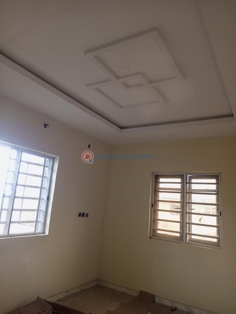 2 bedroom Flat & Apartment For Rent Bucknor Estate Isolo Lagos - 8