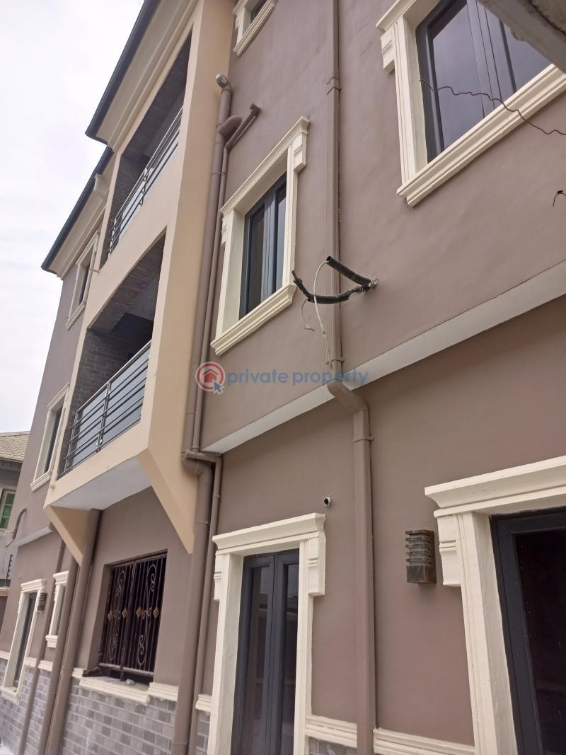 2 bedroom Flat & Apartment For Rent Tijani Salako Bucknor Estate Isolo Lagos - 4