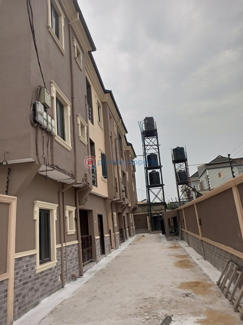 2 bedroom Flat & Apartment For Rent Tijani Salako Bucknor Estate Isolo Lagos - 6