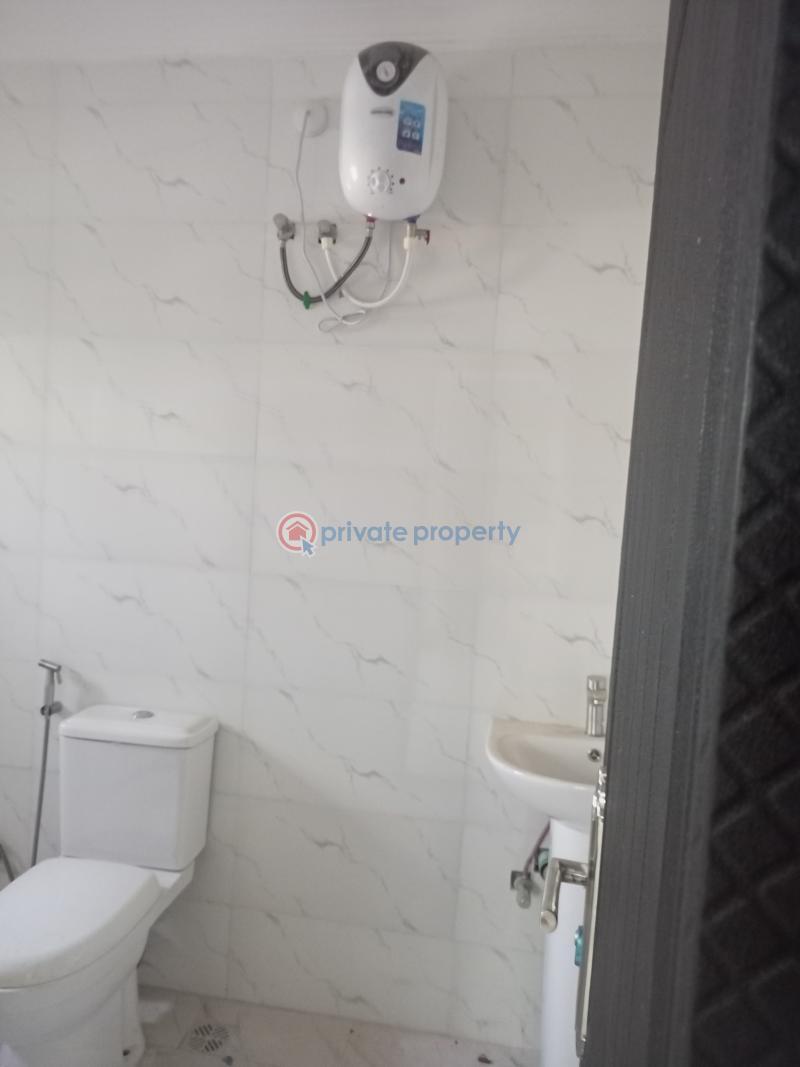 3 bedroom Flat & Apartment For Rent Ejigbo Nnpc Axis Oke-afa Isolo Lagos - 15