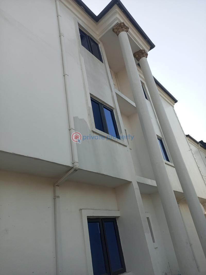 3 bedroom Flat & Apartment For Rent Ejigbo Nnpc Axis Oke-afa Isolo Lagos - 16