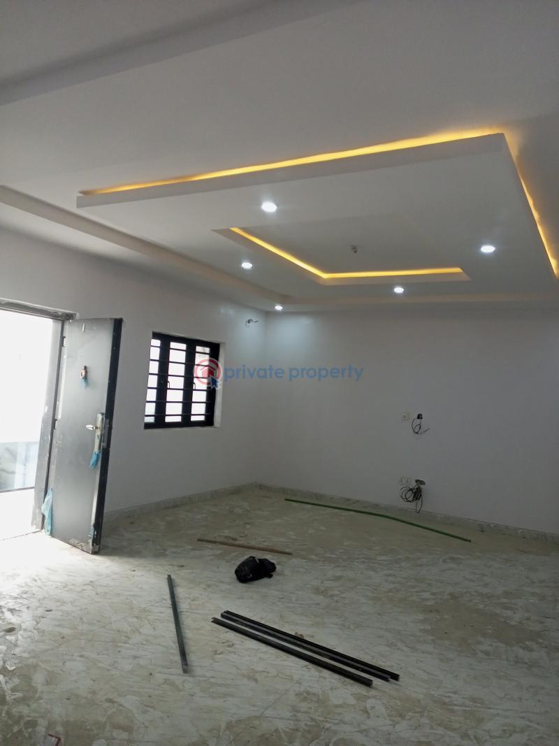 3 bedroom Flat & Apartment For Rent Nnpc Axis Ejigbo Oke-afa Isolo Lagos - 4