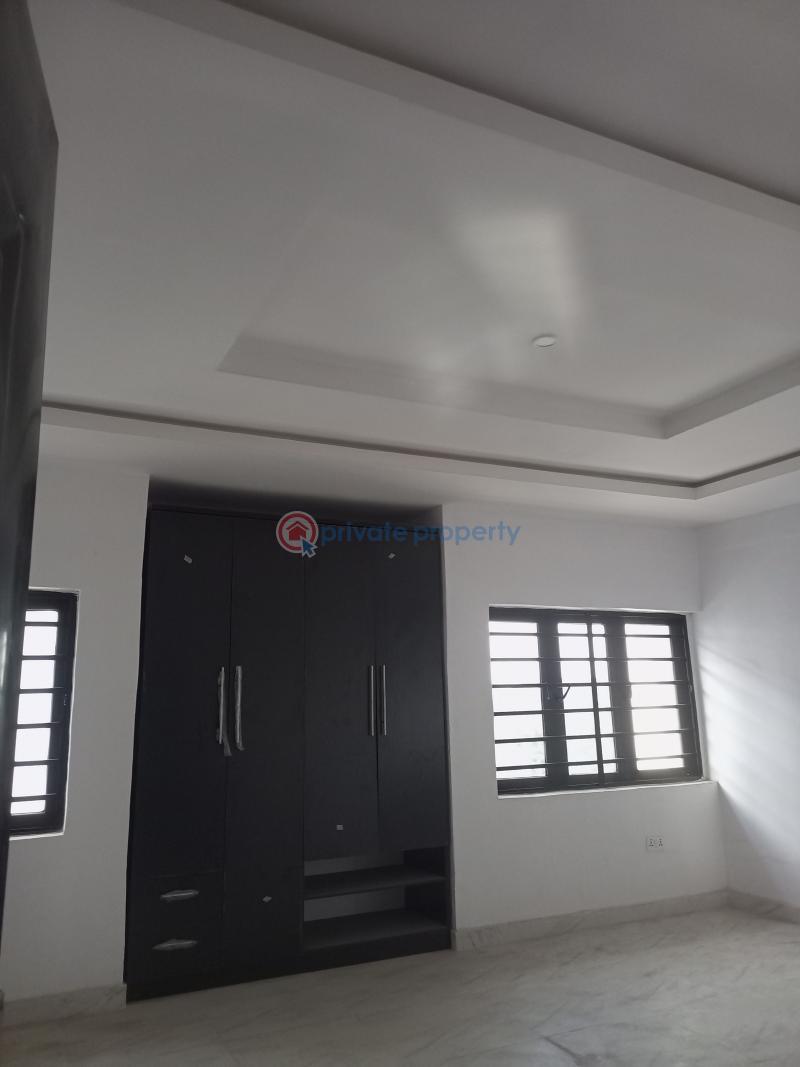 3 bedroom Flat & Apartment For Rent Ejigbo Nnpc Axis Oke-afa Isolo Lagos - 7