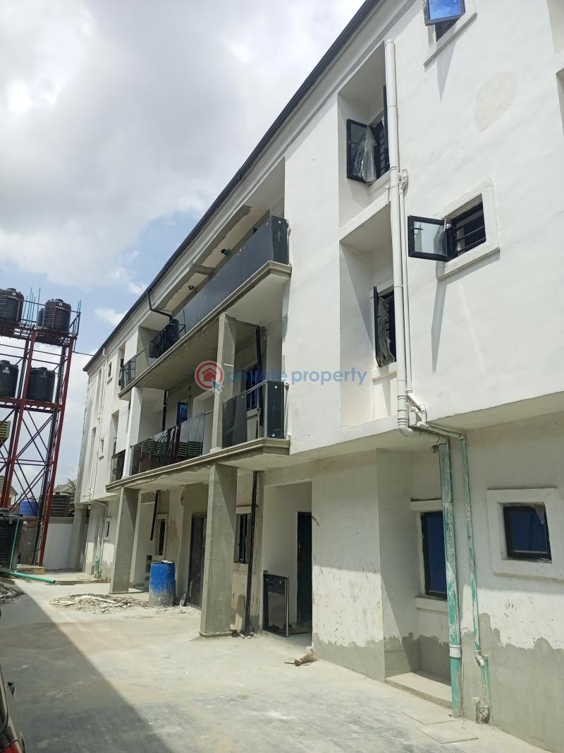 3 bedroom Flat & Apartment For Rent Nnpc Axis Ejigbo Oke-afa Isolo Lagos - 1