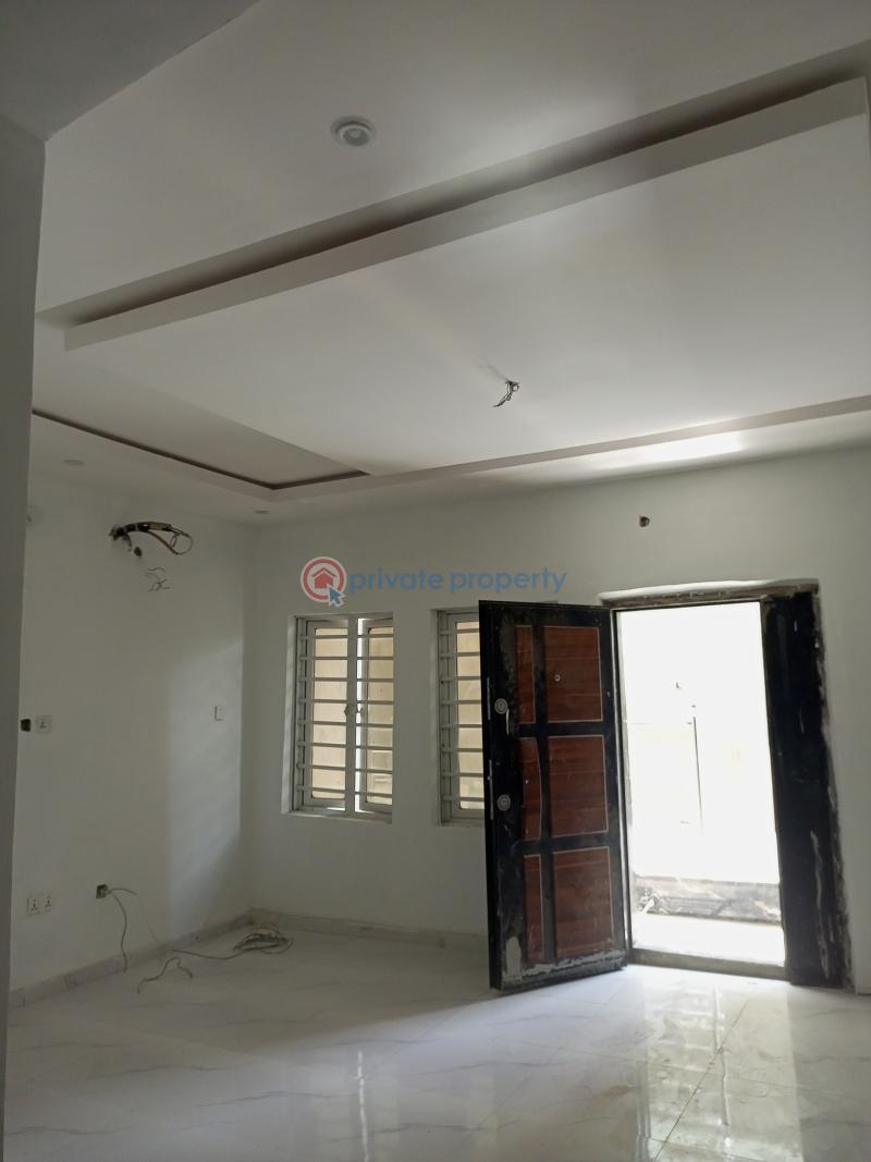 4 bedroom Flat & Apartment For Rent Isolo Lagos - 2