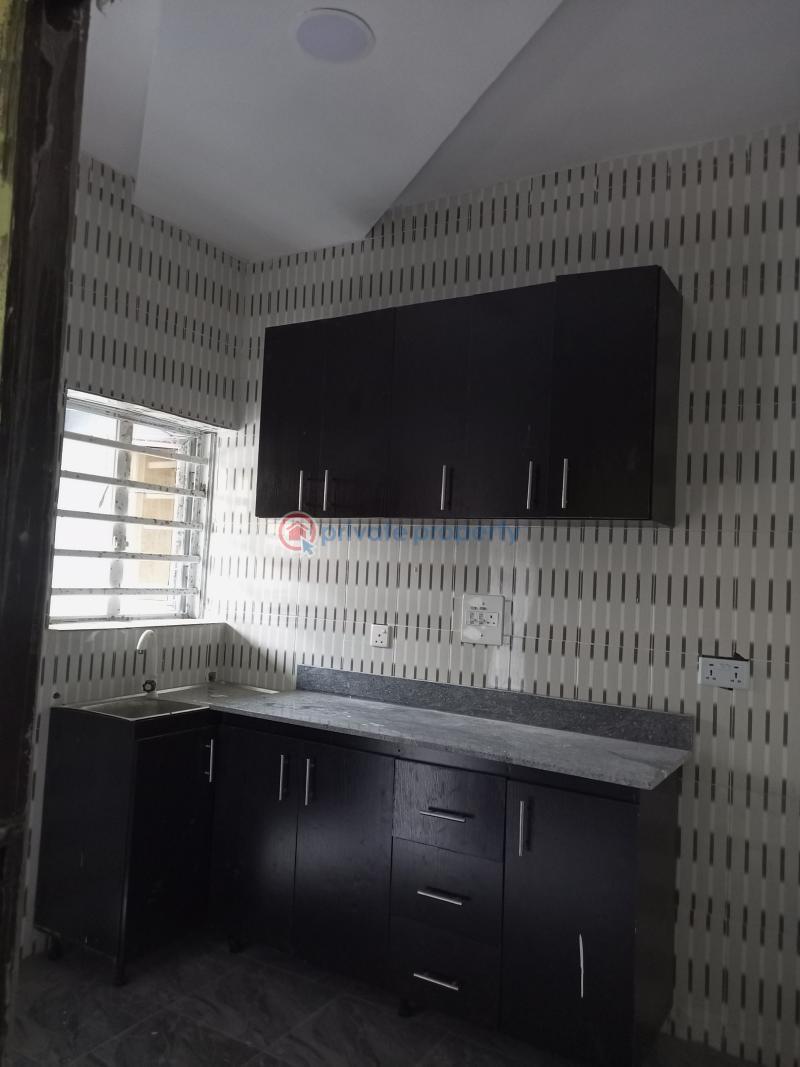 2 bedroom House For Sale At Bucknor Estate Isolo Lagos - 7