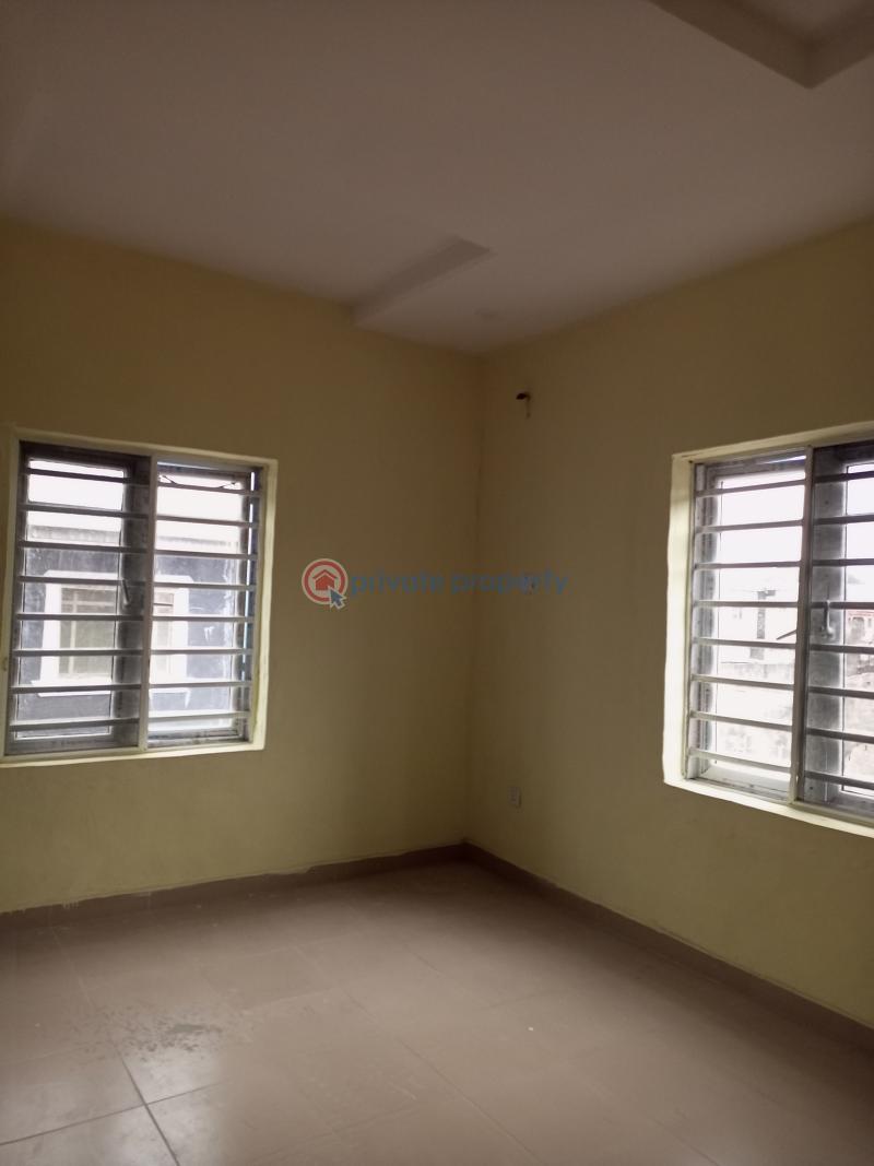 2 bedroom House For Sale At Bucknor Estate Isolo Lagos - 6