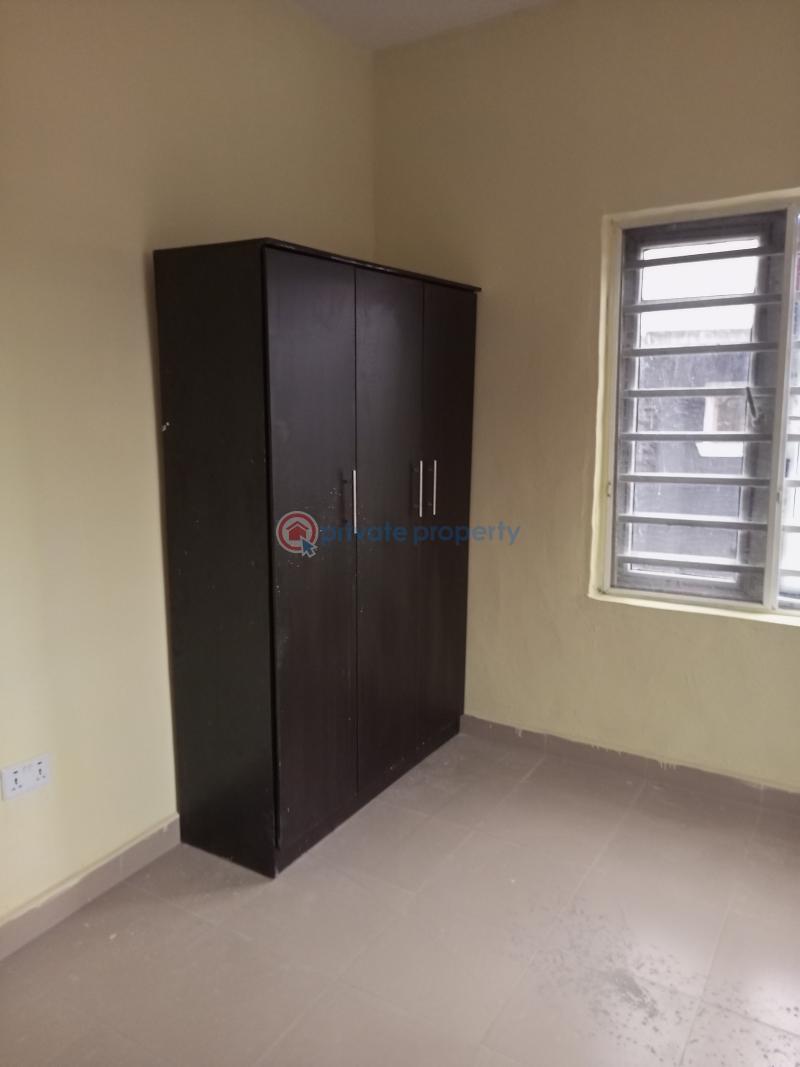 2 bedroom House For Sale At Bucknor Estate Isolo Lagos - 9