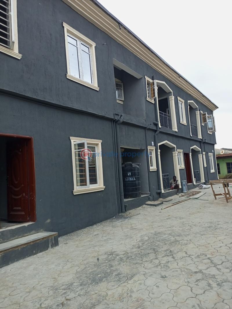 2 bedroom House For Sale At Bucknor Estate Isolo Lagos - 1
