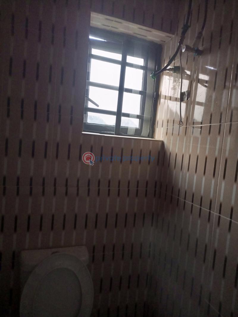 1 bedroom Flat & Apartment For Rent Bucknor Isheri Bridge. Isolo Lagos - 2